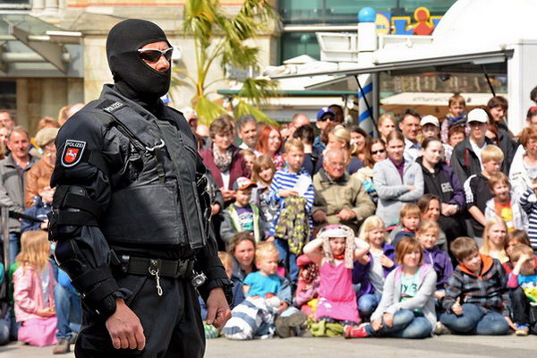 Polizeishow   064.jpg